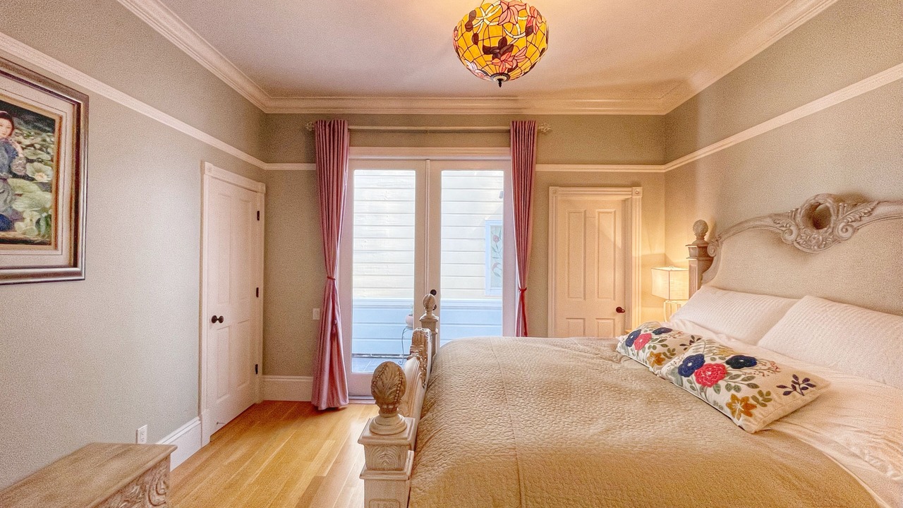 Photo of Bedroom in Noe Valley