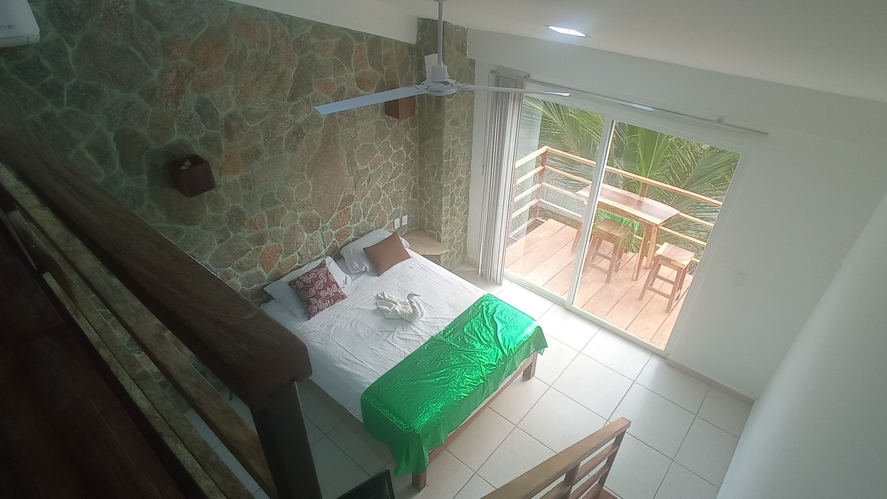 Photo of Bedroom in R