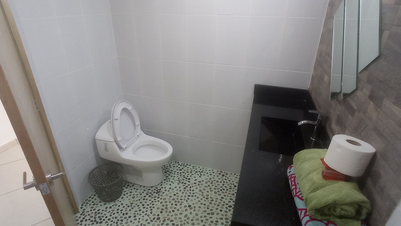 Photo of Bathroom in R