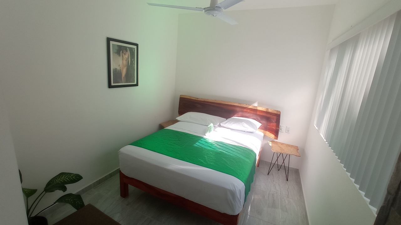 Photo of Bedroom in R