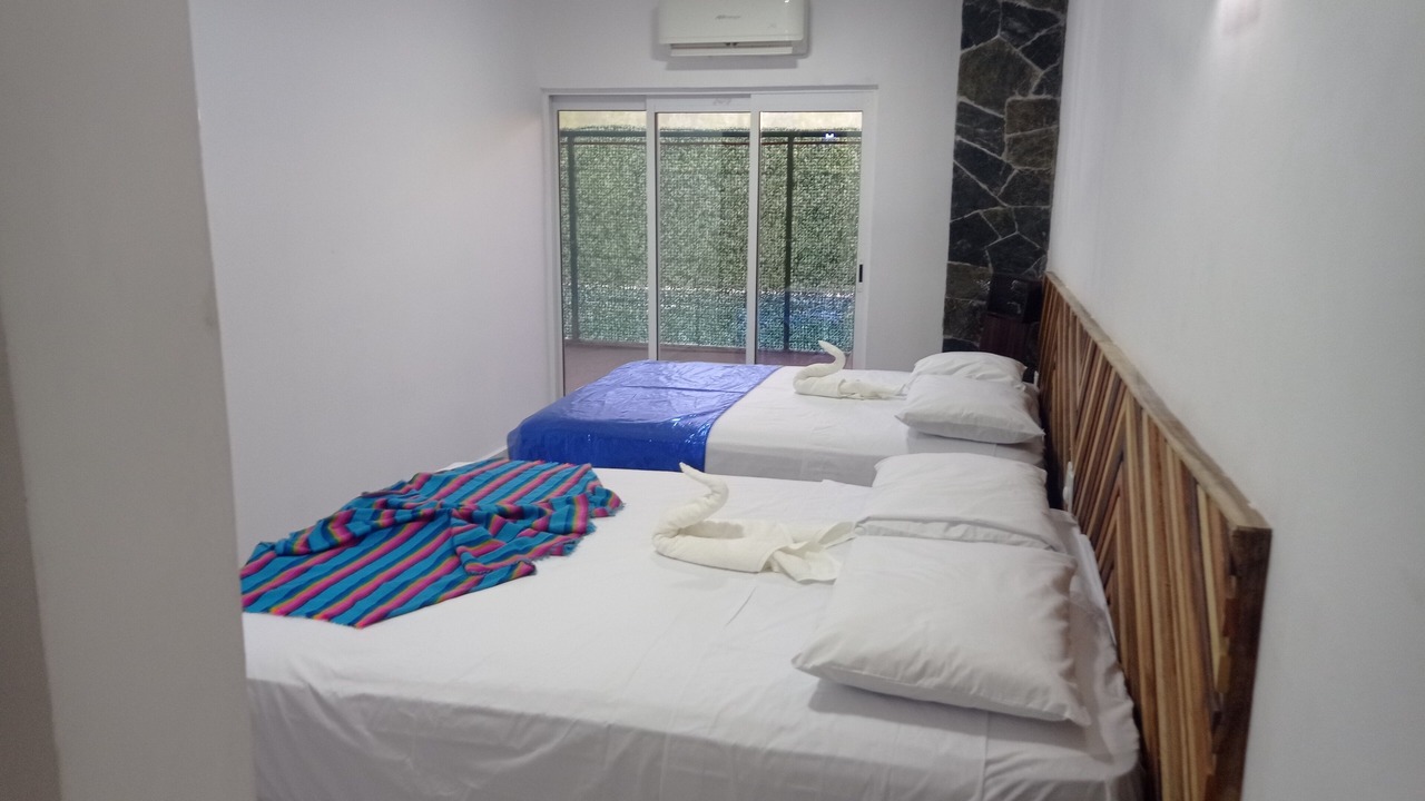 Photo of Bedroom in R