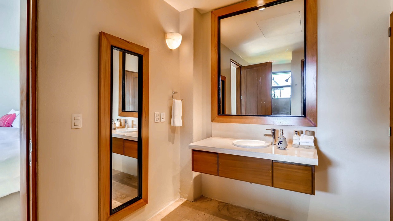 Photo of Bathroom in La Cruz de Huanacaxtle