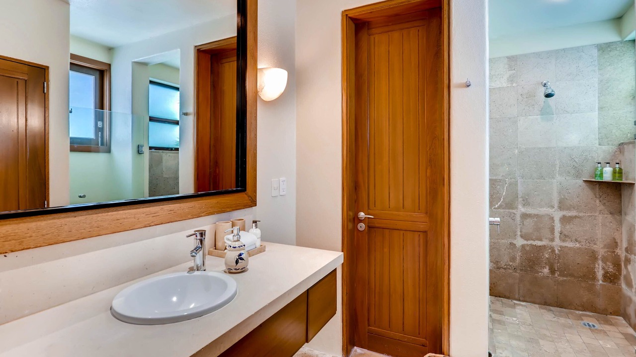 Photo of Bathroom in La Cruz de Huanacaxtle