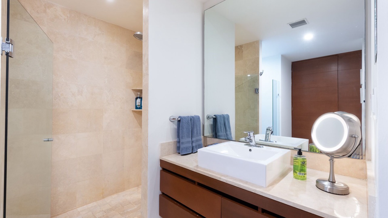 Photo of Bathroom in La Cruz de Huanacaxtle