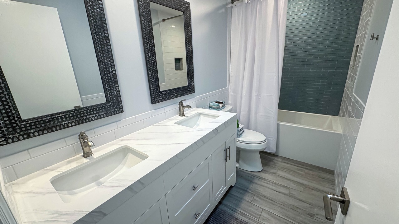Photo of Bathroom in Boardwalk