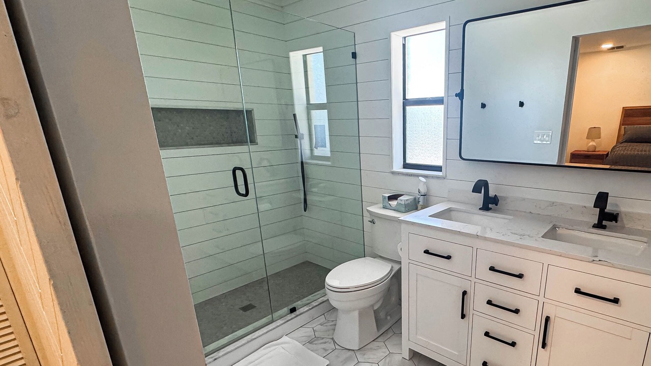 Photo of Bathroom in Boardwalk