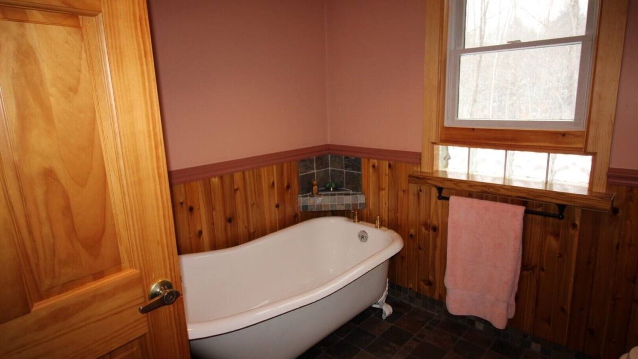Photo of Bathroom in Frankfort