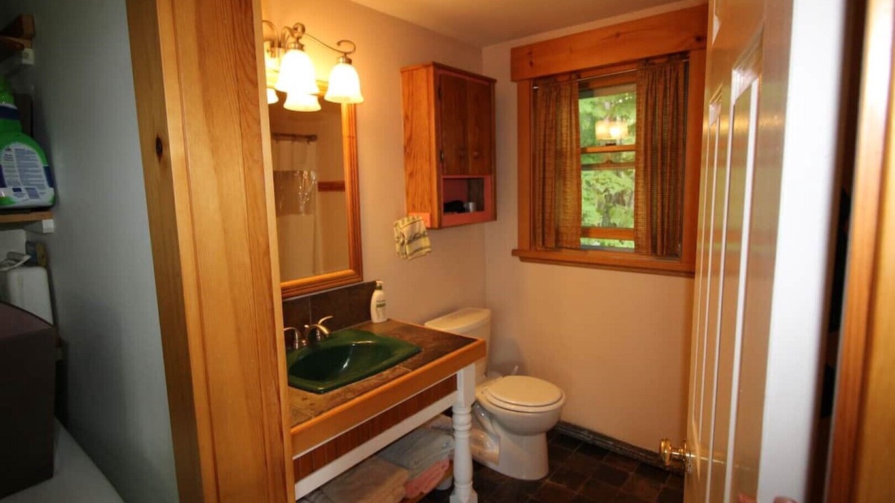 Photo of Bathroom in Frankfort