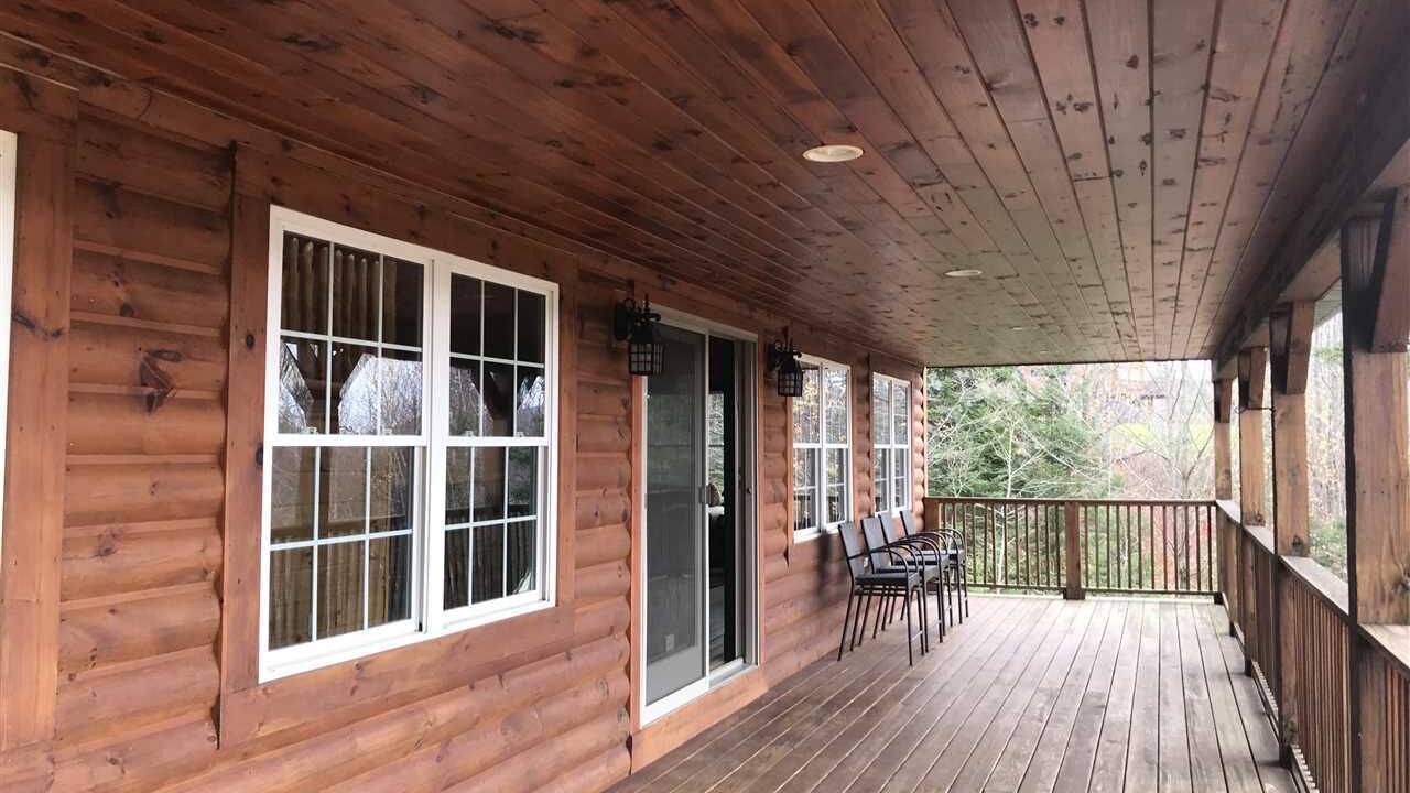 Photo of Patio Balcony in Colebrook