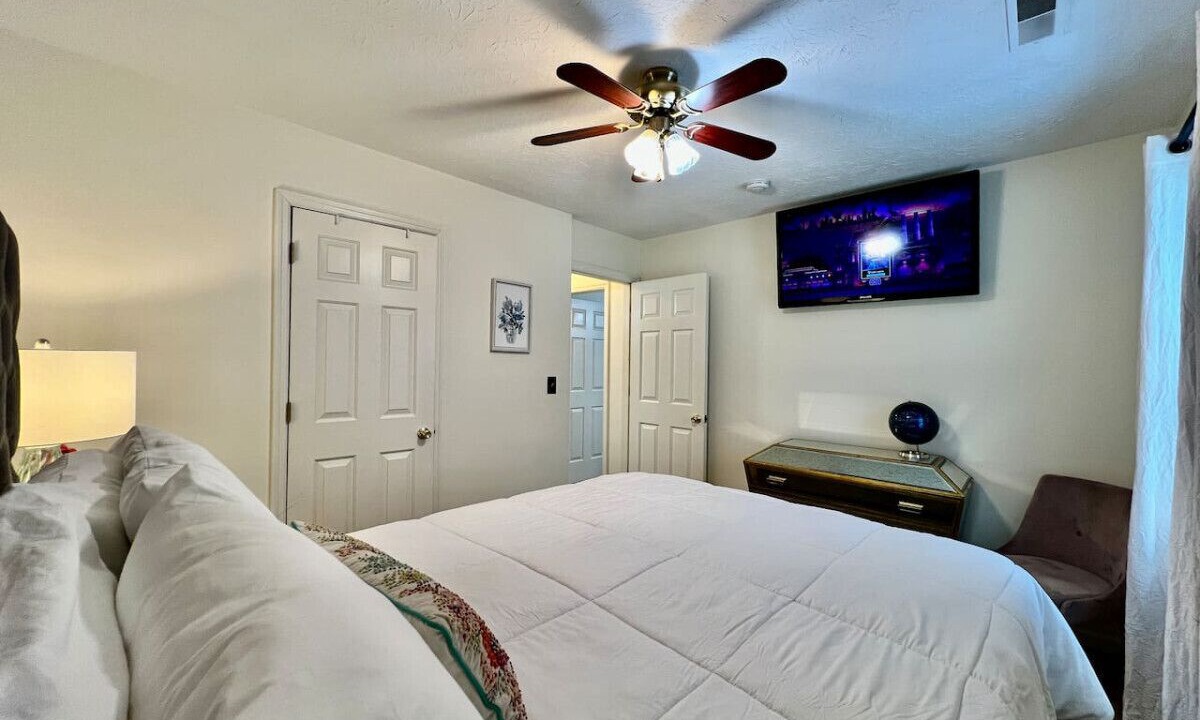 Photo of Bedroom in Monroe