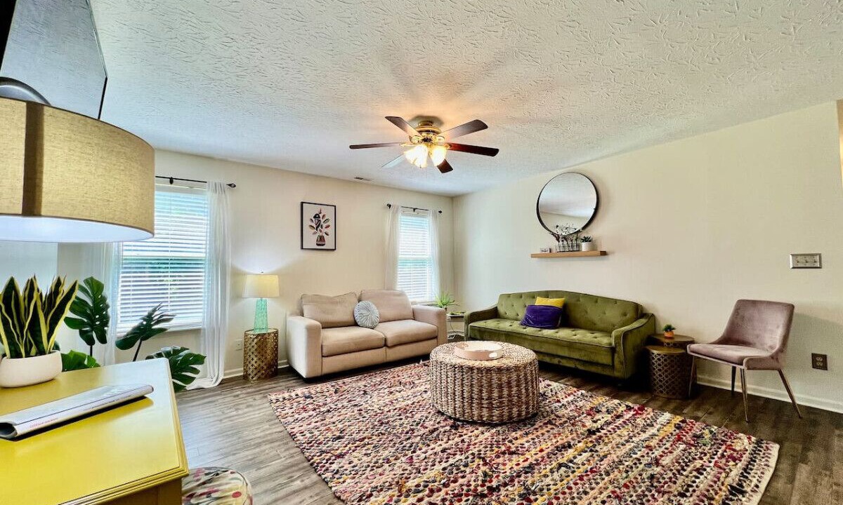 Photo of Livingroom in Monroe