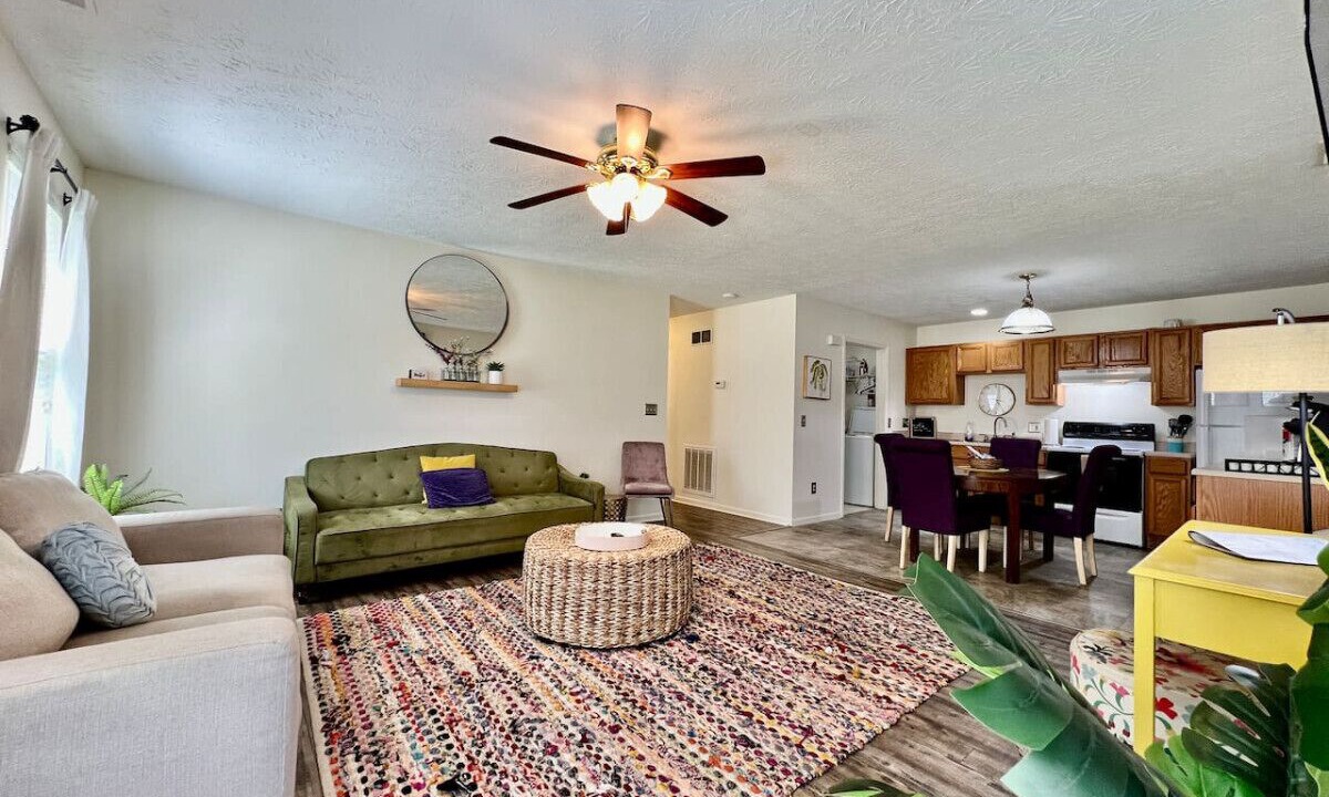 Photo of Livingroom in Monroe