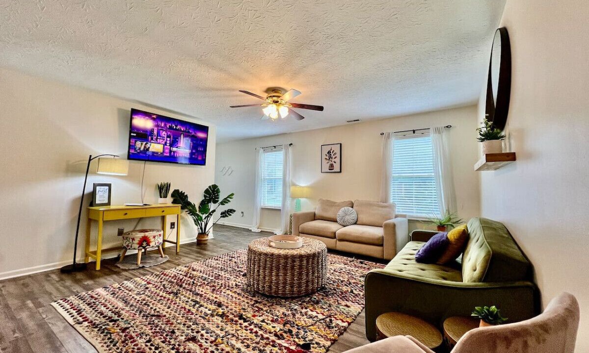 Photo of Livingroom in Monroe