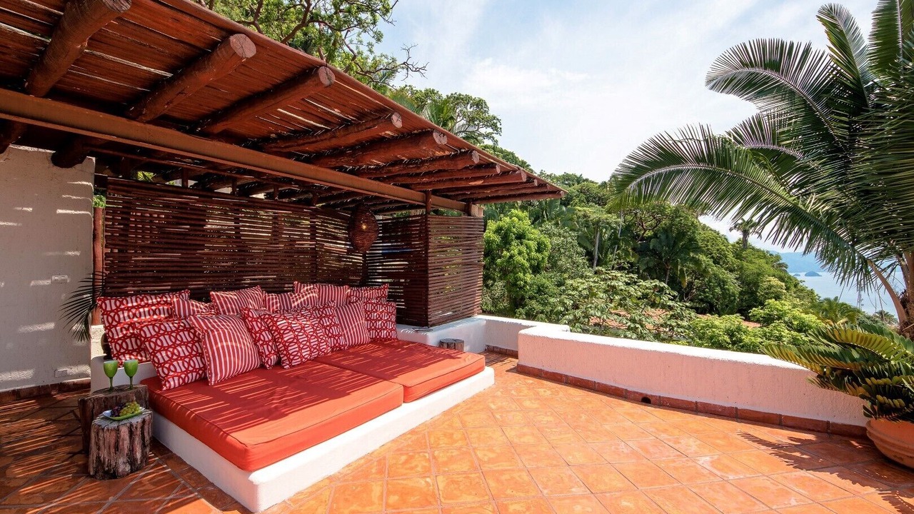 Photo of Patio Balcony in Conchas Chinas