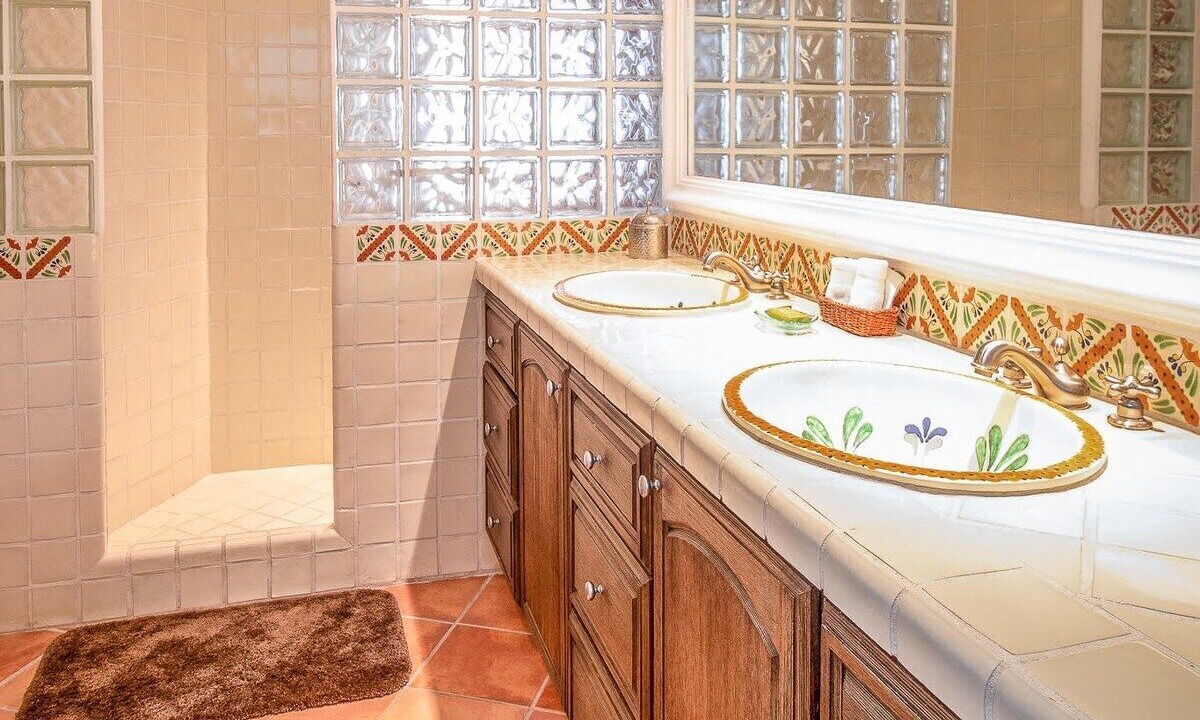 Photo of Bathroom in Zona Hotelera