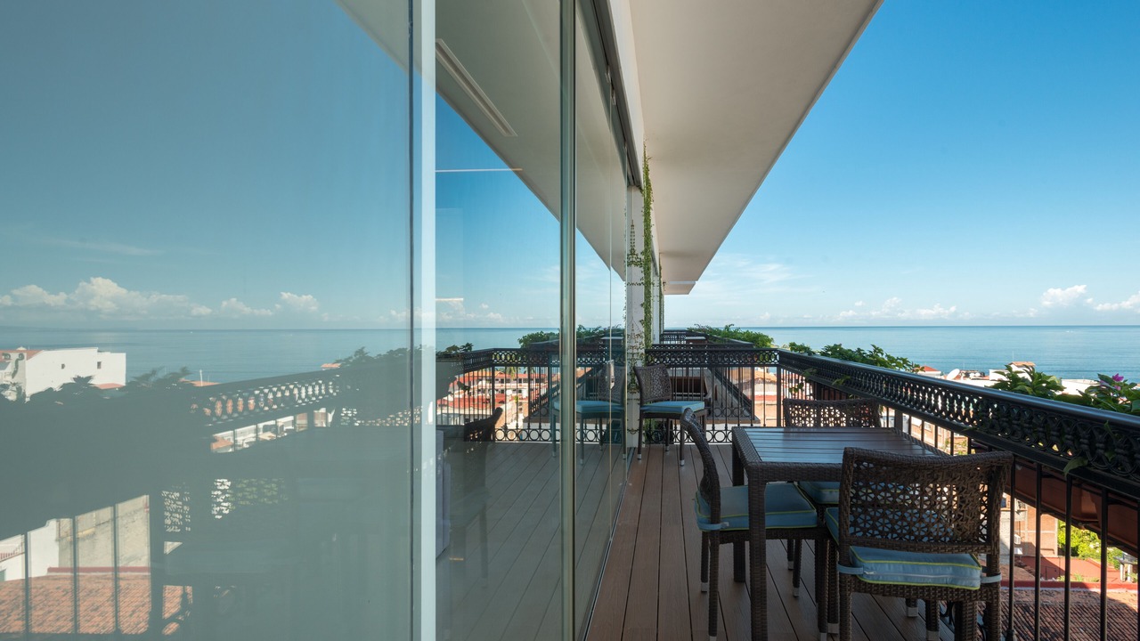 Photo of Patio Balcony in Romantic Zone