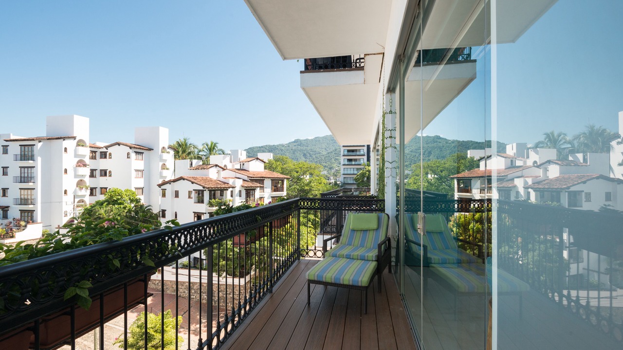 Photo of Patio Balcony in Romantic Zone