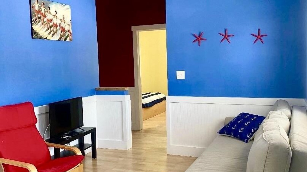 Photo of Livingroom in Monticello