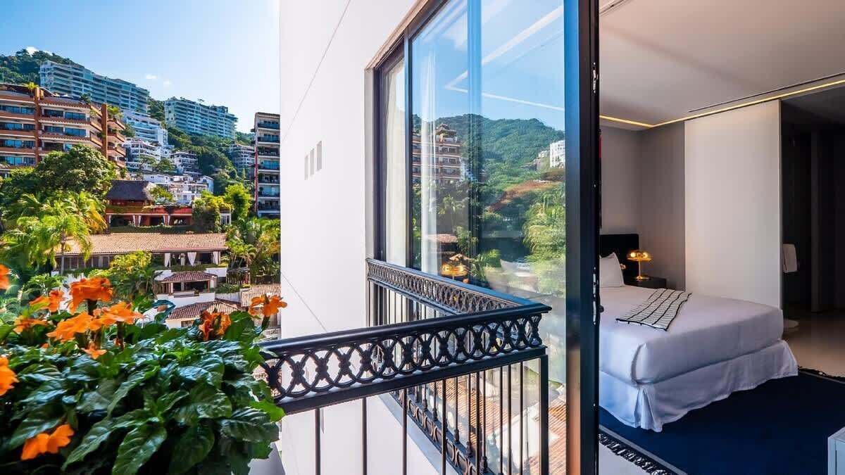 Photo of Patio Balcony in Romantic Zone