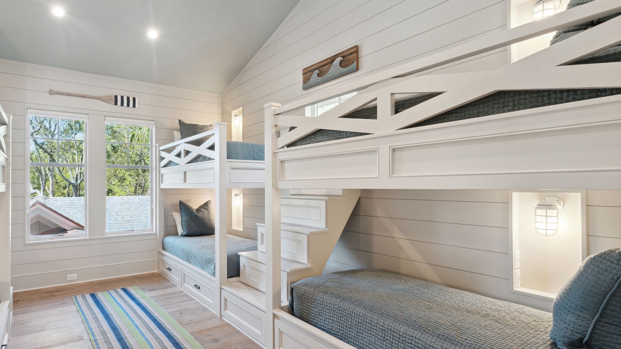 Photo of Bedroom in Vanderhorst Plantation