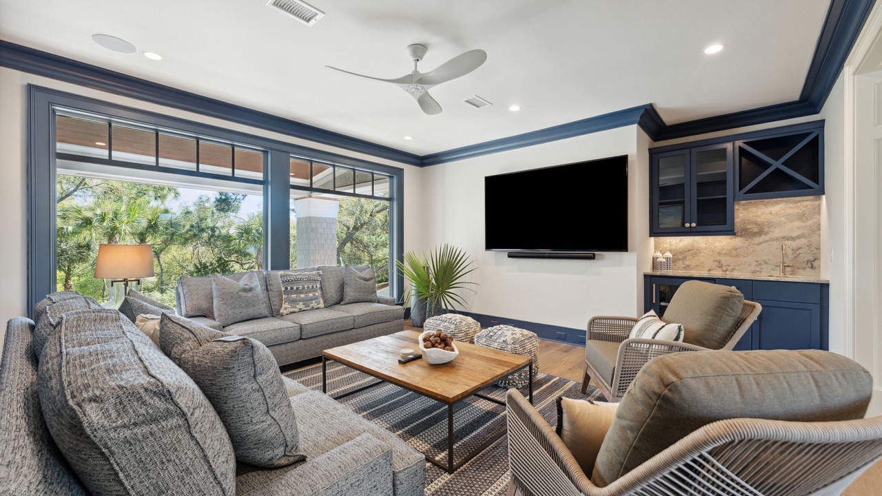 Photo of Livingroom in Vanderhorst Plantation