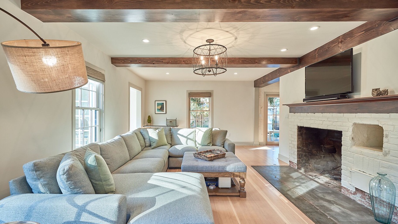 Photo of Livingroom in McMinnville