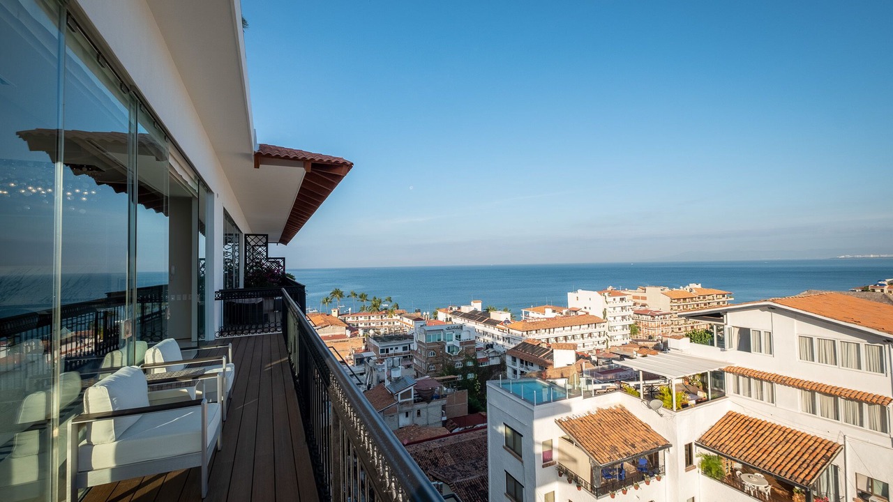Photo of Patio Balcony in Romantic Zone
