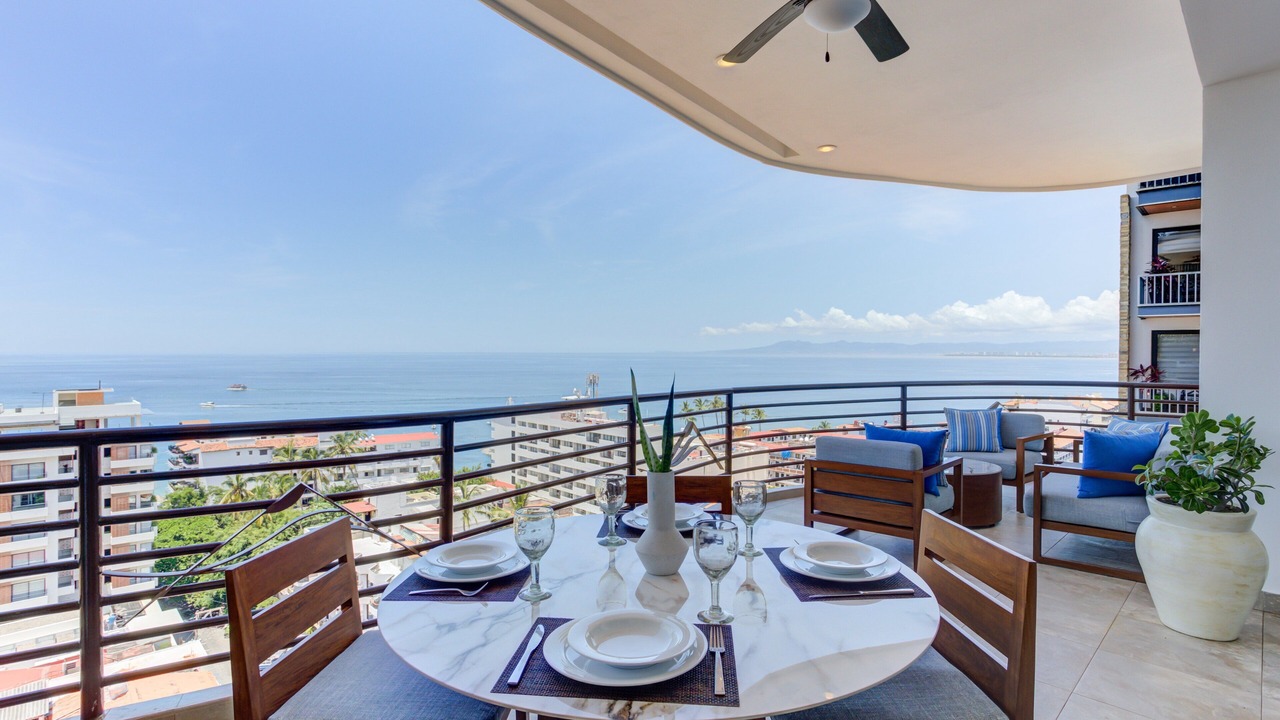 Photo of Outdoor in Romantic Zone