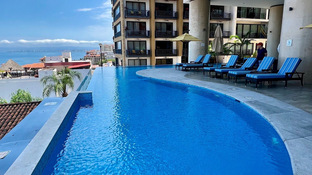 Photo of Outdoor in Romantic Zone