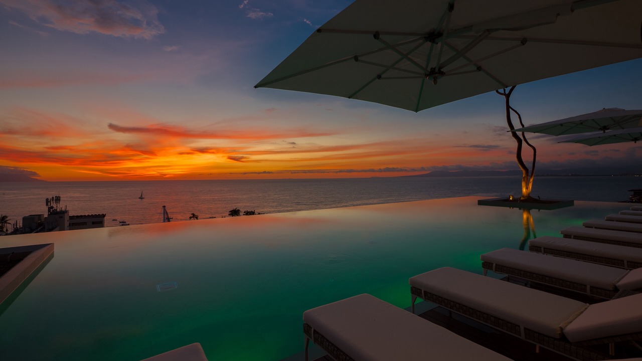 Photo of Outdoor in Romantic Zone