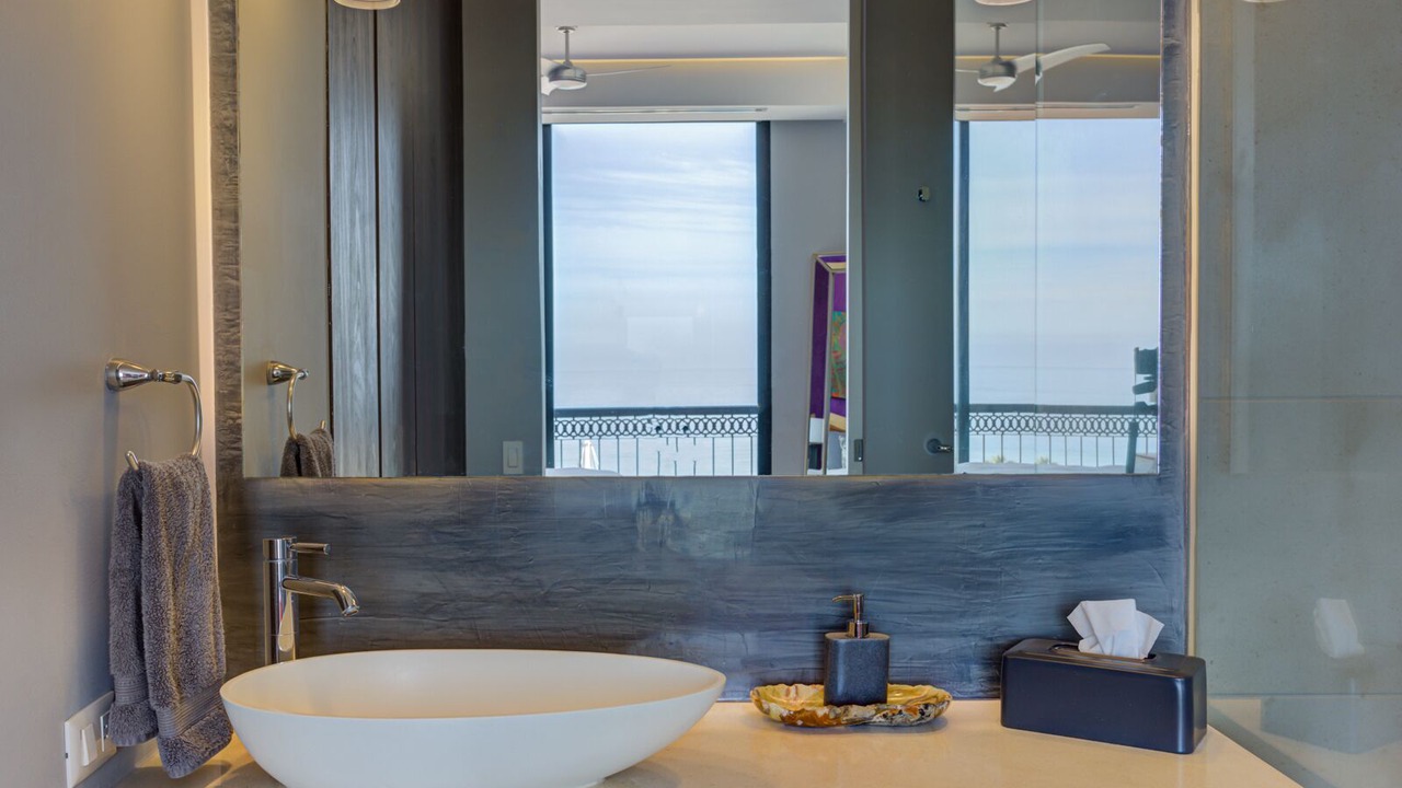 Photo of Bathroom in Romantic Zone