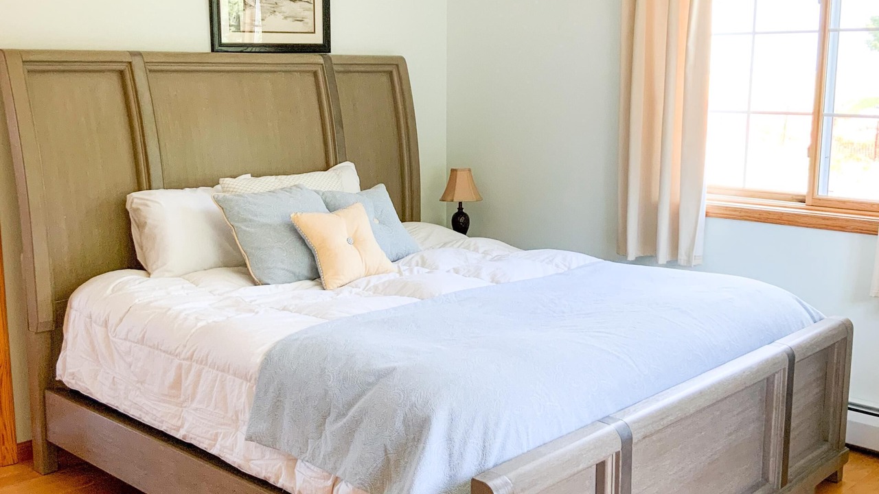 Photo of Bedroom in Grand Marais