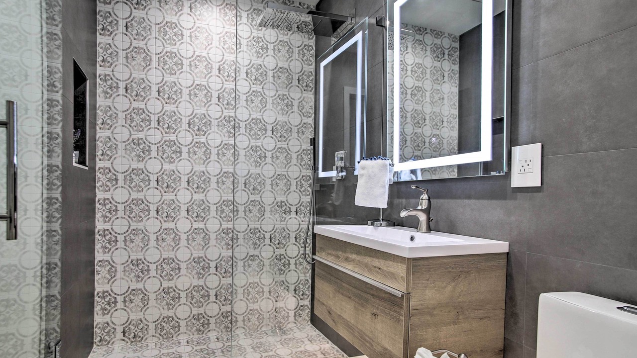 Photo of Bathroom in Santa Barbara Estates