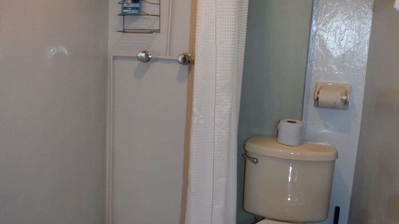 Photo of Bathroom in De La Merced