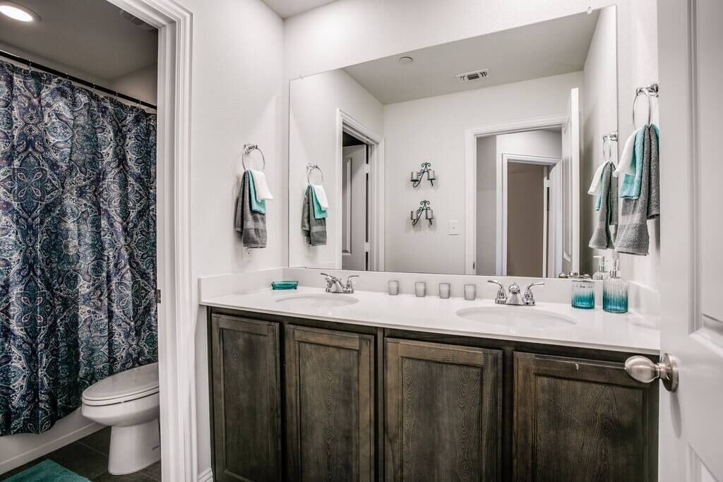 Photo of Bathroom in North Richland Hills