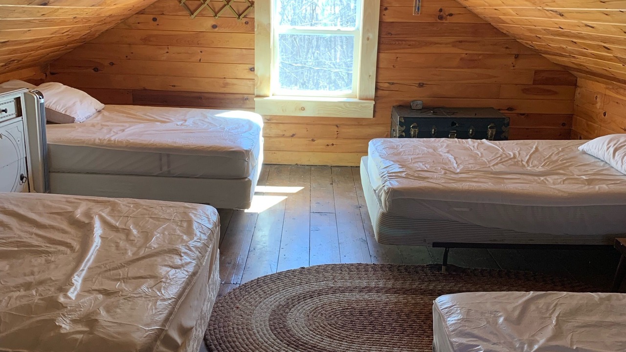 Photo of Bedroom in Farmington Falls