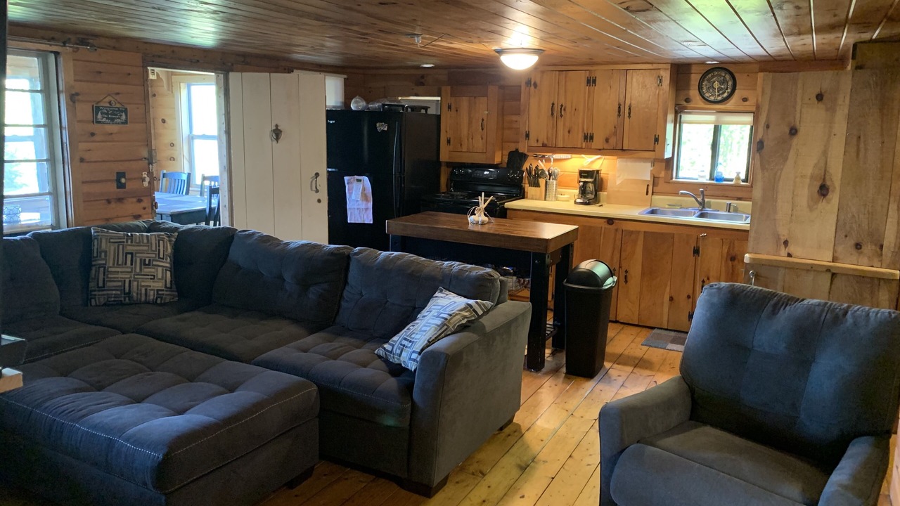 Photo of Livingroom in Farmington Falls