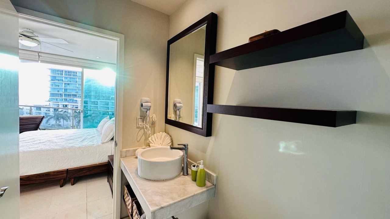 Photo of Bathroom in Flamingos