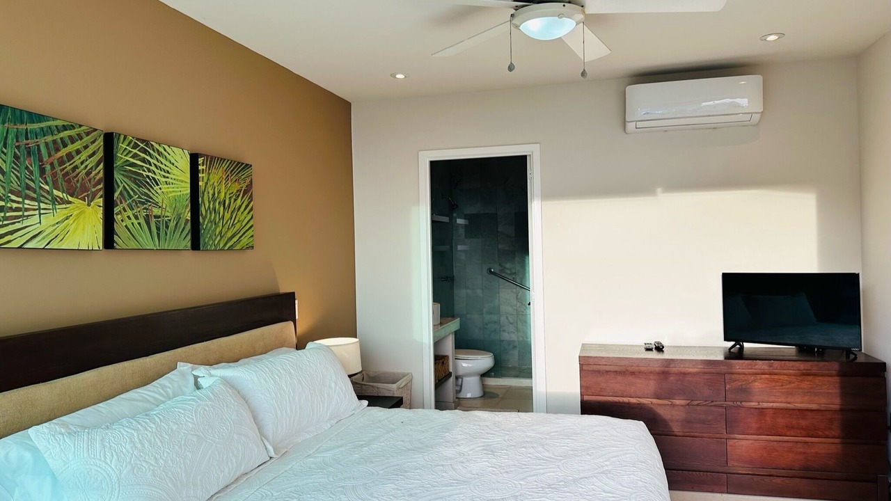 Photo of Bedroom in Flamingos