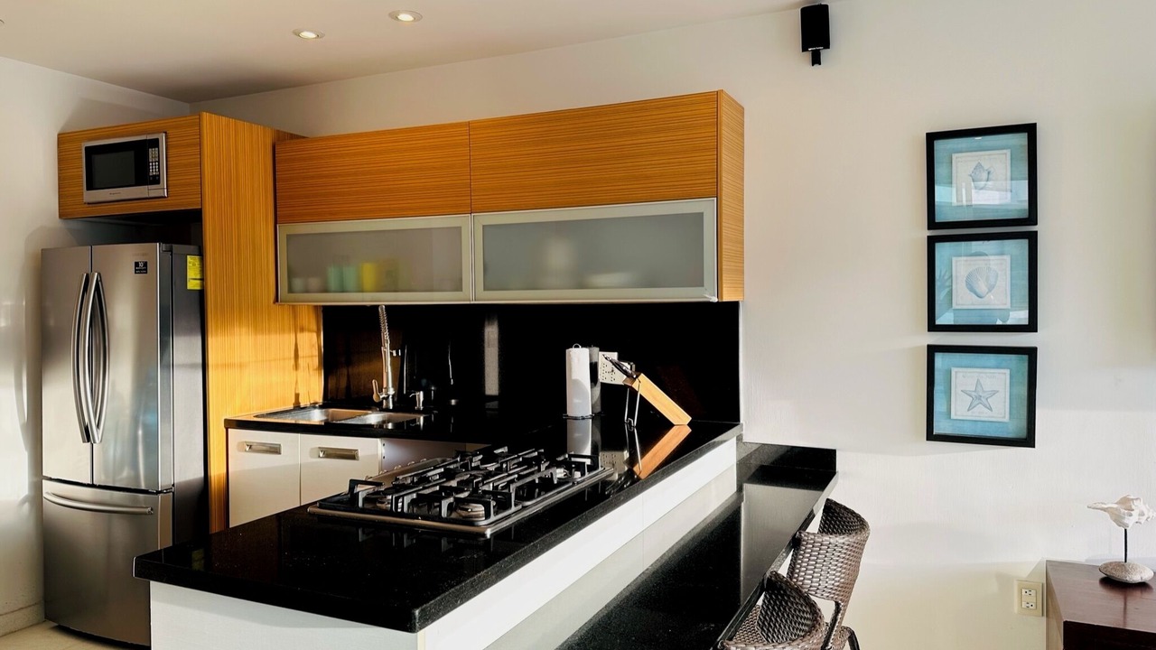 Photo of Kitchen in Flamingos