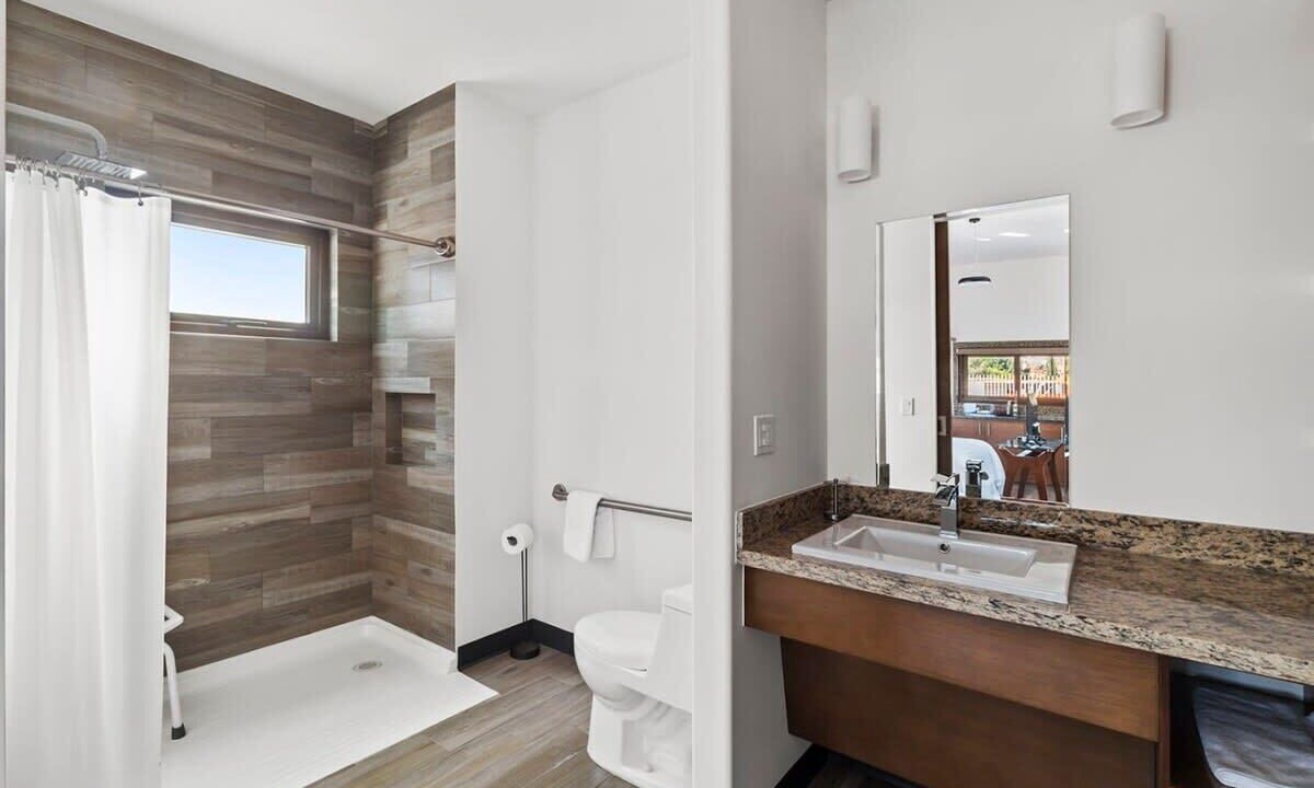 Photo of Bathroom in zona dos extendida