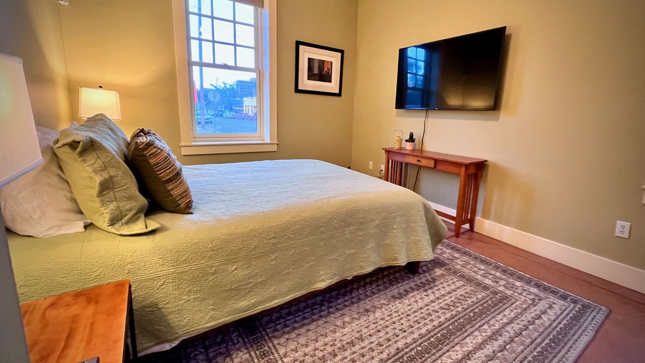 Photo of Bedroom in El Presidio Historic District
