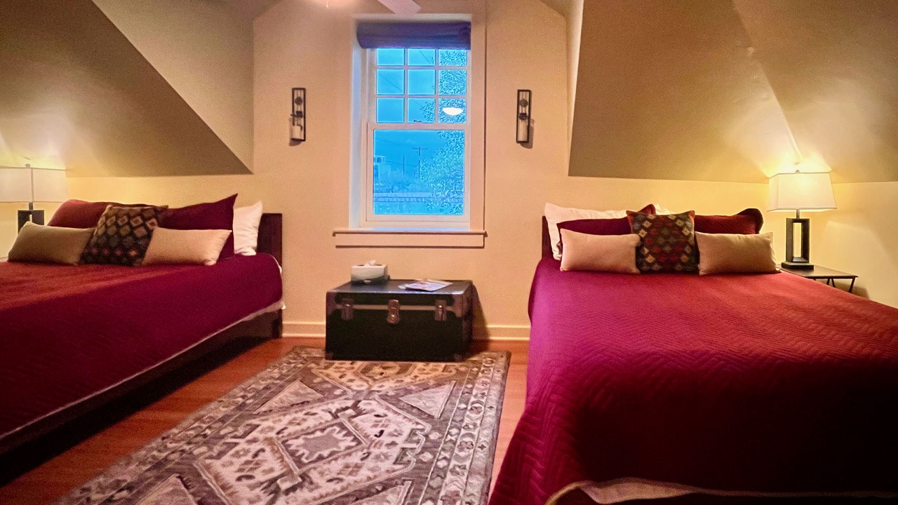 Photo of Bedroom in El Presidio Historic District