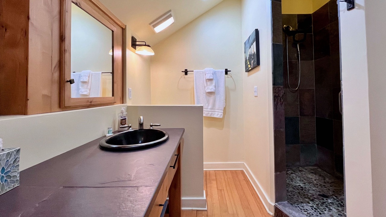 Photo of Bathroom in El Presidio Historic District