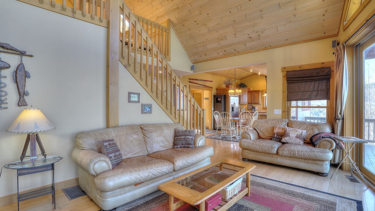 Photo of Livingroom in Rangeley