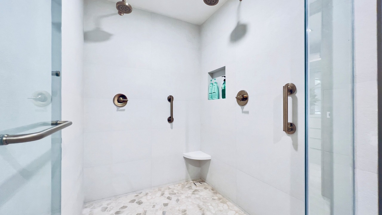 Photo of Bathroom in Bella Vista