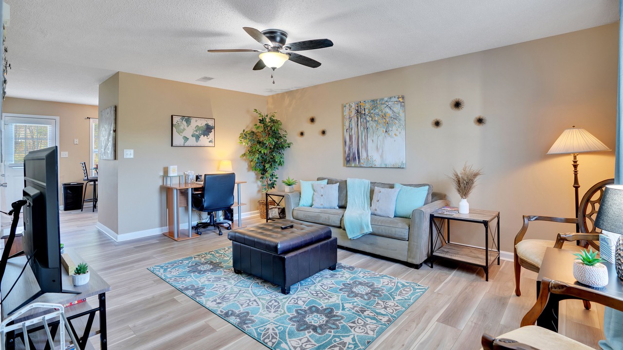 Photo of Livingroom in Clarksville