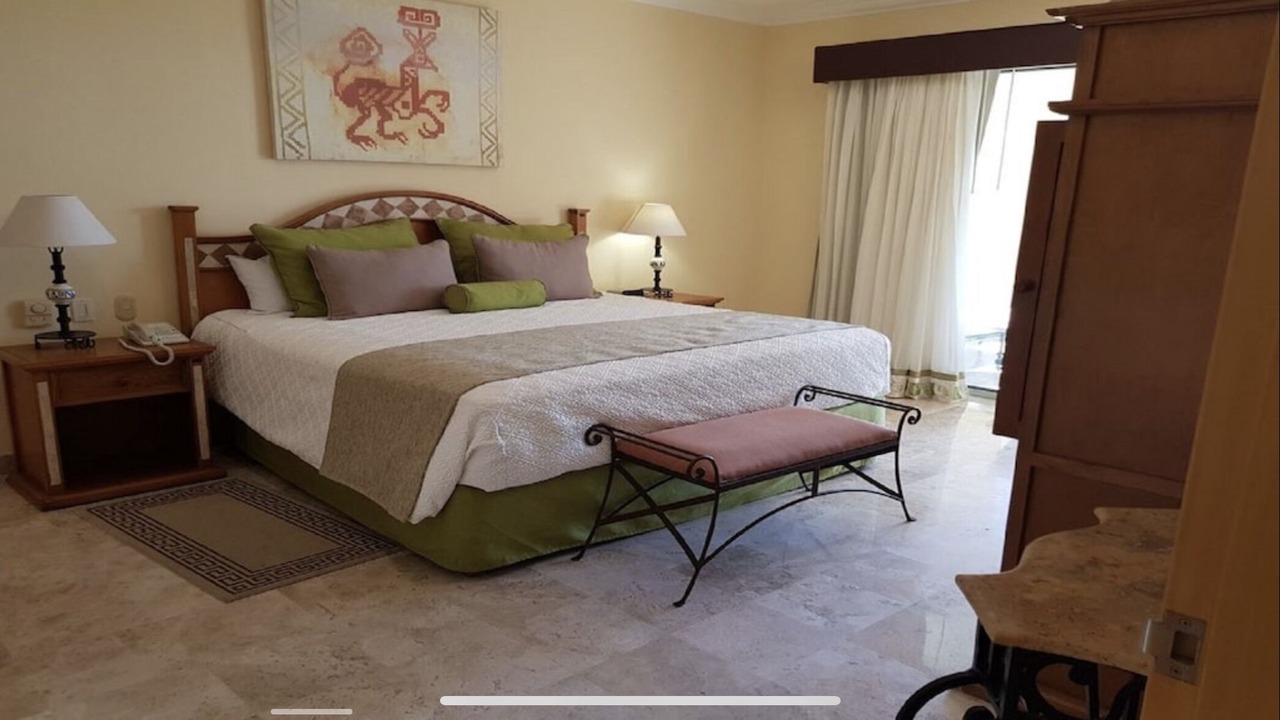 Photo of Bedroom in Flamingos