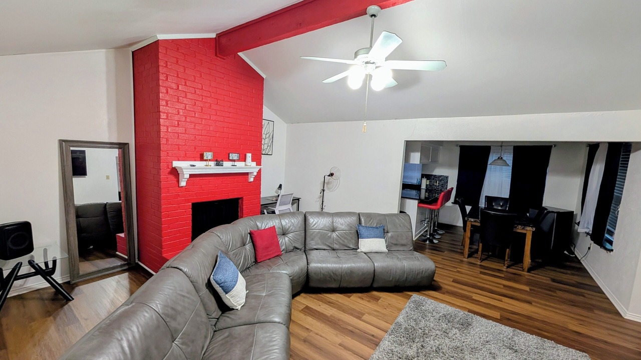 Photo of Livingroom in North Arlington