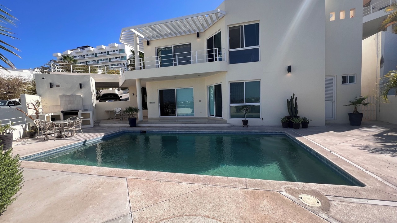 Photo of Outdoor in Colina del Sol